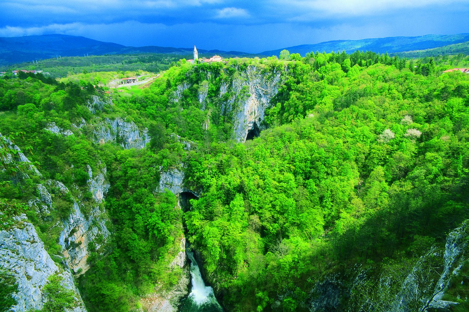 skocjan caves tour from ljubljana